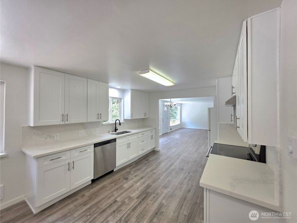 7111 meadowdale beach Road, Edmonds WA 98026