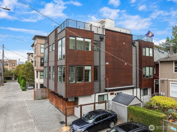 119 A 18th Avenue E, Seattle WA 98122