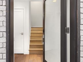 119 A 18th Avenue E, Seattle WA 98122