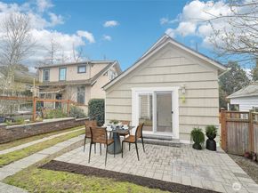 1420 N 50th Street, Seattle WA 98103