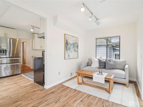 1420 N 50th Street, Seattle WA 98103