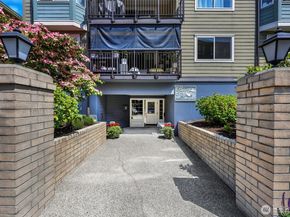 8720 Phinney Avenue N 24, Seattle WA 98103
