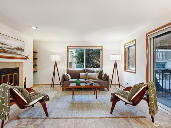 8720 Phinney Avenue N 24, Seattle WA 98103