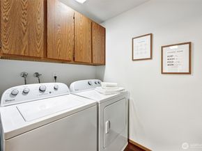 8720 Phinney Avenue N 24, Seattle WA 98103