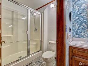 5008 169th Street SE, Bothell WA 98012