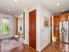 1028 10th Street, Mukilteo WA 98275