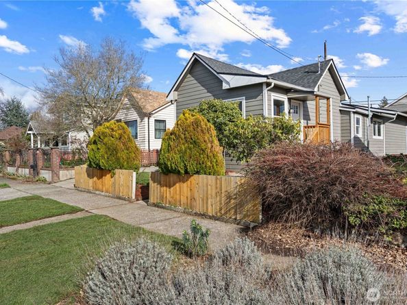 5526 20th Avenue S, Seattle WA 98108