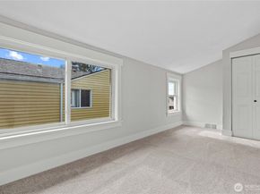 5526 20th Avenue S, Seattle WA 98108