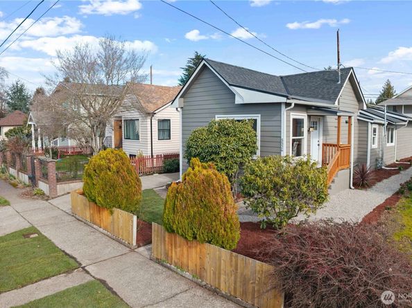5526 20th Avenue S, Seattle WA 98108