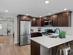 5526 20th Avenue S, Seattle WA 98108