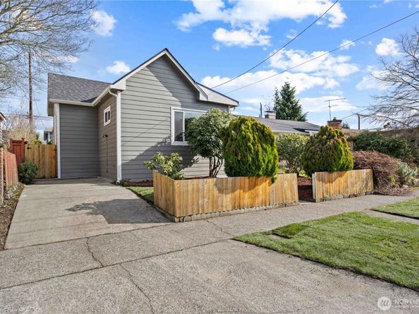 5526 20th Avenue S, Seattle WA 98108