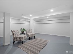 5526 20th Avenue S, Seattle WA 98108