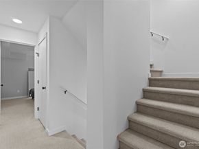 806 NW 50th Street B, Seattle WA 98107