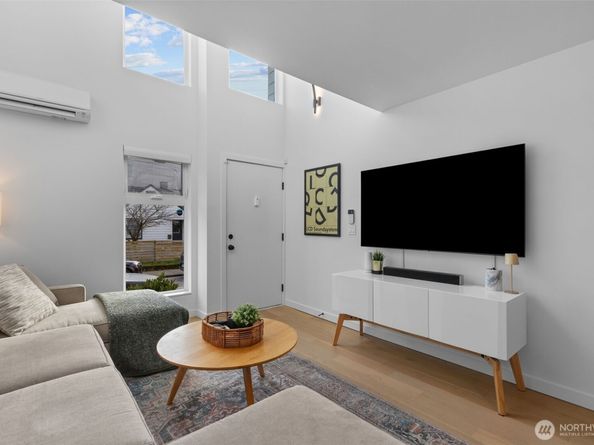 806 NW 50th Street B, Seattle WA 98107