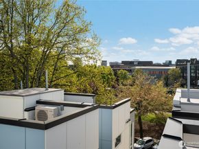 1728 11th Avenue A, Seattle WA 98122