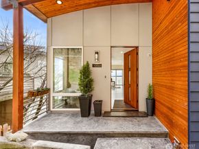 12065 30th Avenue SW, Burien WA 98146