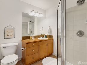 206 24th Avenue E, Seattle WA 98112