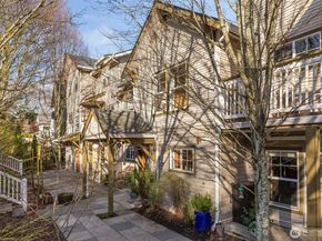 206 24th Avenue E, Seattle WA 98112