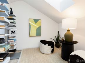 206 24th Avenue E, Seattle WA 98112