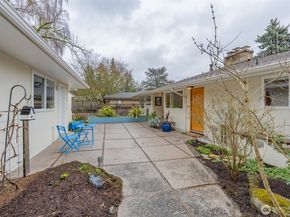 3744 NE 165th Street, Lake Forest Park WA 98155