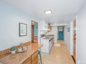 3744 NE 165th Street, Lake Forest Park WA 98155