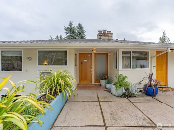 3744 NE 165th Street, Lake Forest Park WA 98155