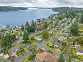 3744 NE 165th Street, Lake Forest Park WA 98155