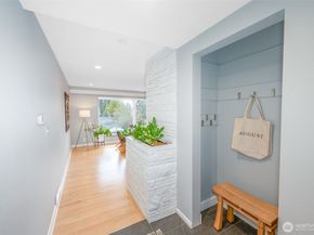 3744 NE 165th Street, Lake Forest Park WA 98155