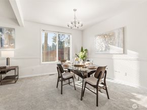 2017 NE 24th Place, Renton WA 98056