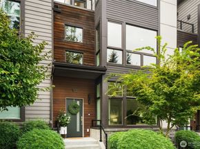 6454 NE 181st Street 102, Kenmore WA 98028