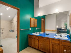 2449 209th Place NE, Sammamish WA 98074