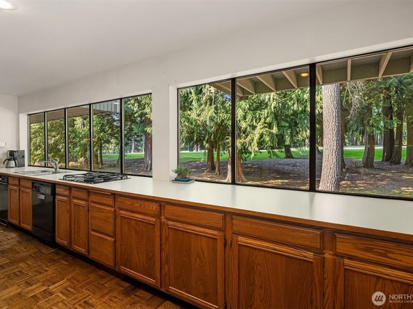 2449 209th Place NE, Sammamish WA 98074