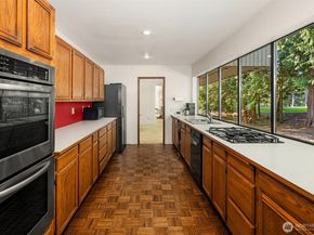 2449 209th Place NE, Sammamish WA 98074