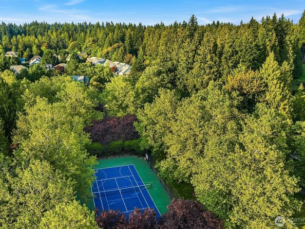 2449 209th Place NE, Sammamish WA 98074