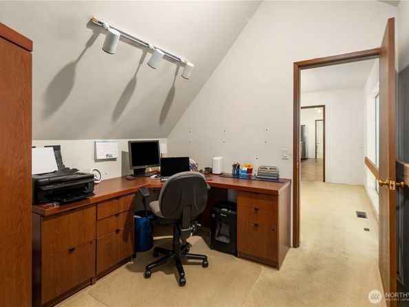 2449 209th Place NE, Sammamish WA 98074
