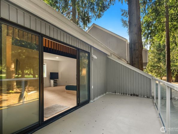 2449 209th Place NE, Sammamish WA 98074
