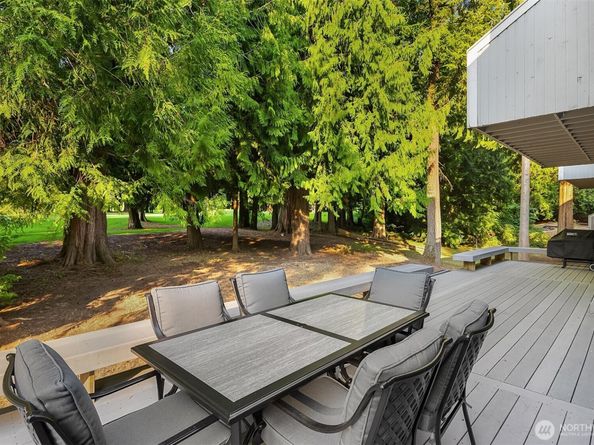 2449 209th Place NE, Sammamish WA 98074