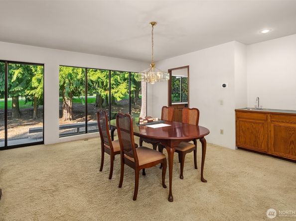 2449 209th Place NE, Sammamish WA 98074