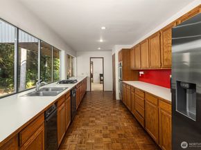 2449 209th Place NE, Sammamish WA 98074