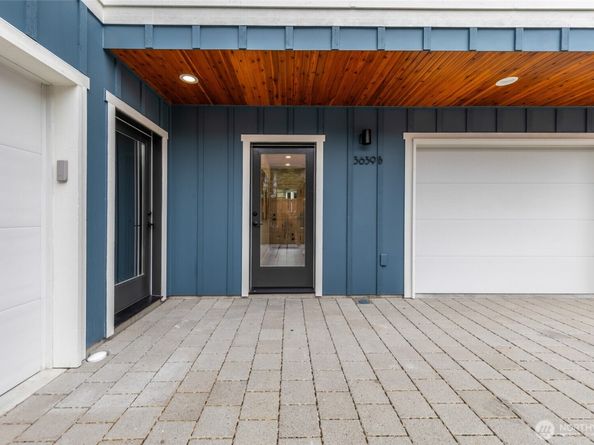 3639 34th Avenue W B, Seattle WA 98199