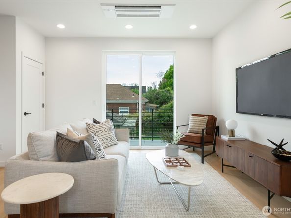 3639 34th Avenue W B, Seattle WA 98199