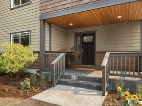 10334 46th Avenue NE, Seattle WA 98125