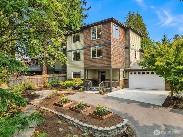 10334 46th Avenue NE, Seattle WA 98125