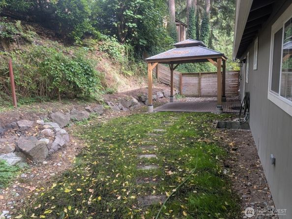 15717 180th Place NE, Woodinville WA 98072
