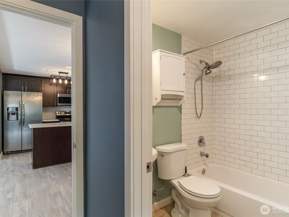 15717 180th Place NE, Woodinville WA 98072