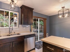 15717 180th Place NE, Woodinville WA 98072