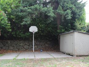 8555 S 120th Street, Seattle WA 98178