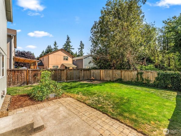 351 Stonewood Place, Bremerton WA 98310
