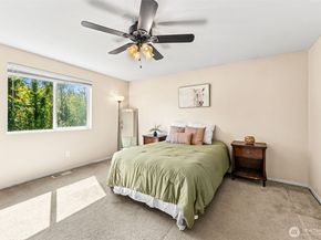 351 Stonewood Place, Bremerton WA 98310