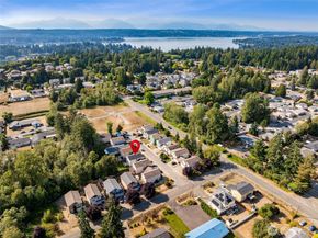 351 Stonewood Place, Bremerton WA 98310